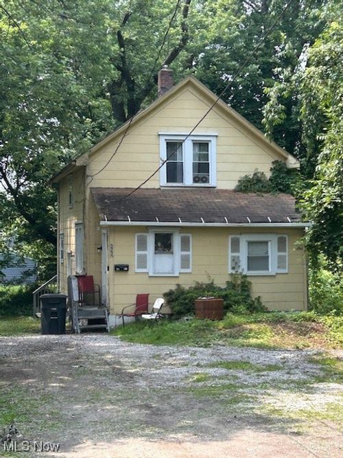 2-656 Kling St, Akron, OH, 44311-1717 | Card Image