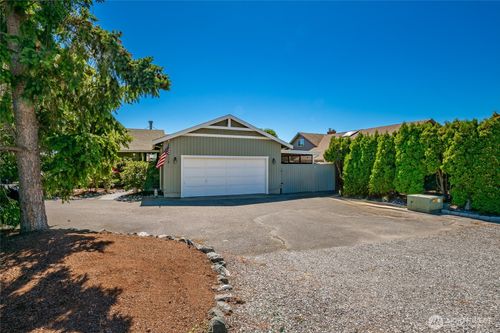 5507 Salish Rd, Blaine, WA, 98230-9560 | Card Image