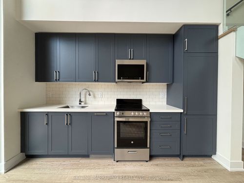 114-2450 Old Bronte Rd, Oakville, ON, L6M5P6 | Card Image