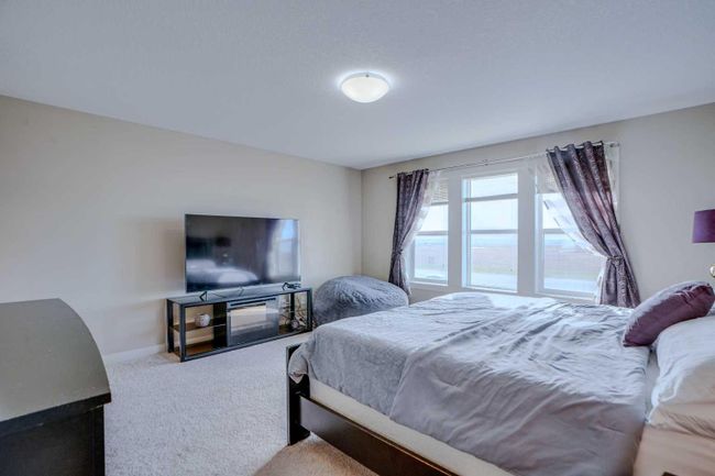 88 Redstone Villas Ne, Home with 3 bedrooms, 2 bathrooms and 6 parking in Calgary AB | Image 28