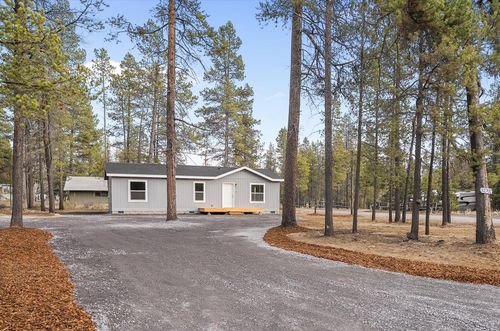 52702 Oak Dr, La Pine, OR, 97739-9513 | Card Image