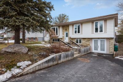 MAIN - 208 Pine Dr, House other with 3 bedrooms, 1 bathrooms and 2 parking in Barrie ON | Image 1