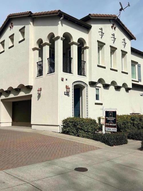 unit-2-554 Dovecote Ln, Livermore, CA, 94551-6449 | Card Image