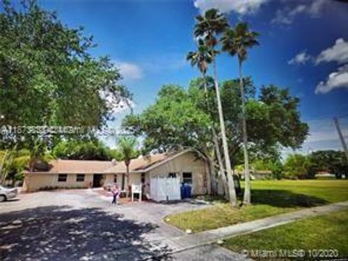 3621 Nw 90th Ter, Sunrise, FL, 33351-6470 | Card Image