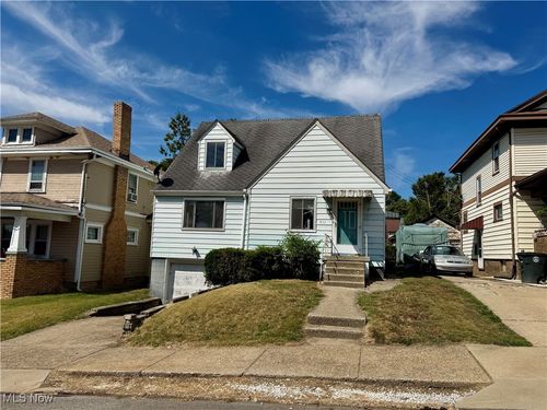 311 Cedar Ave, Steubenville, OH, 43952-2522 | Card Image