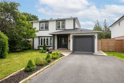 2594 Bromsgrove Rd, House other with 3 bedrooms, 4 bathrooms and 5 parking in Mississauga ON | Image 2