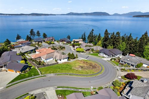 2414 Washington Ct, Anacortes, WA, 98221-4834 | Card Image