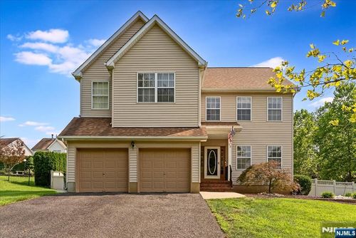 23 Crescent Road, Old Bridge, NJ, 08857 | Card Image