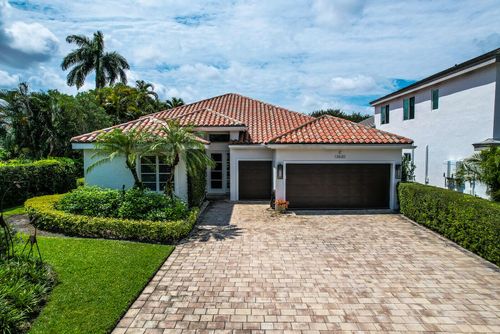 13620 Verde Dr, Palm Beach Gardens, FL, 33410-1240 | Card Image