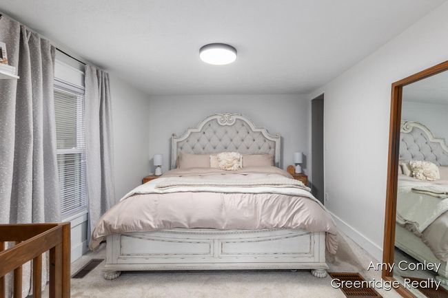 MASTER BEDROOM | Image 23