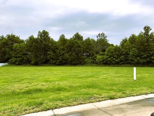 5 Coronado Dr, Centralia, IL, 62801-4999 | Card Image