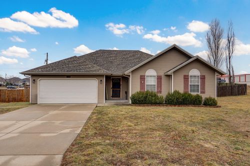 200 Vanilla Bean Rd, Sparta, MO, 65753-8502 | Card Image