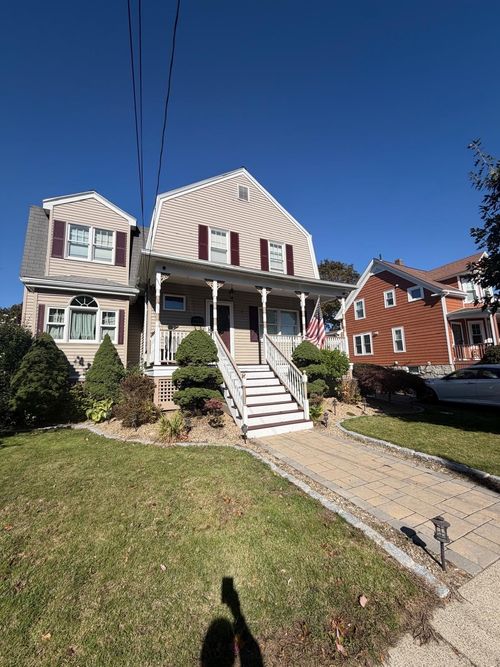 7 Hayden Rd, Saugus, MA, 01906-4212 | Card Image