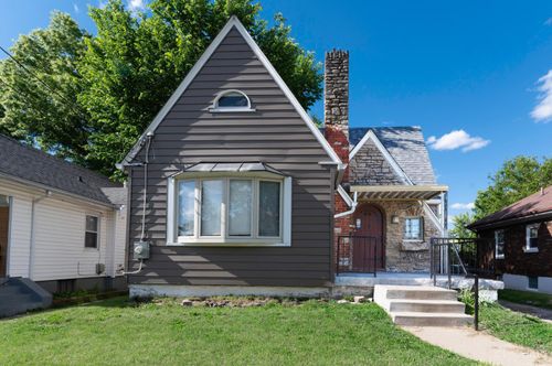 1818 Dalewood Place, Cincinnati, OH, 45237 | Card Image