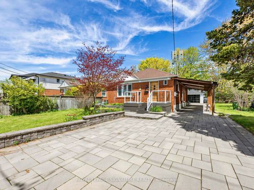 67 Ellington Dr, Scarborough, ON, M1R3Y2 | Card Image