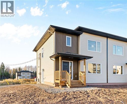 322 Lady Russell St, Moncton, NB, E1E0G1 | Card Image