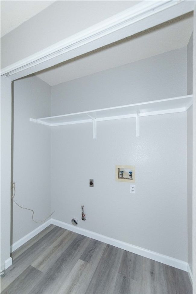 Laundry location, gas or electric hookup | Image 18