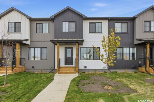 279 Mark Bend, Saskatoon, SK, S7V2B8 | Card Image