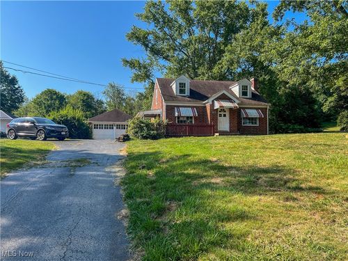 1075 Bacon Ave, East Palestine, OH, 44413-1427 | Card Image