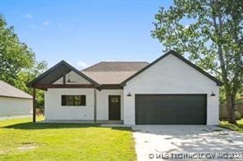 9545 S Cincinnati Street, Sperry, OK, 74073 | Card Image