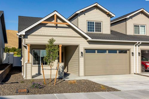 4553 Grove Ct., West Richland, WA, 99353 | Card Image