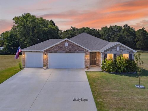 153 Stinson St, Elkins, AR, 72727-7051 | Card Image