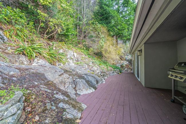 6945 Marine Drive, House other with 4 bedrooms, 3 bathrooms and 4 parking in West Vancouver BC | Image 33