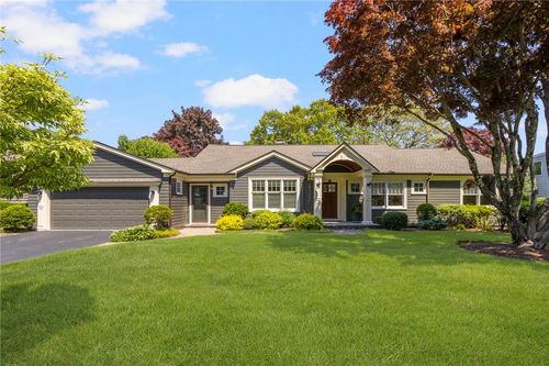 29 Riverside Dr, Barrington, RI, 02806-3615 | Card Image