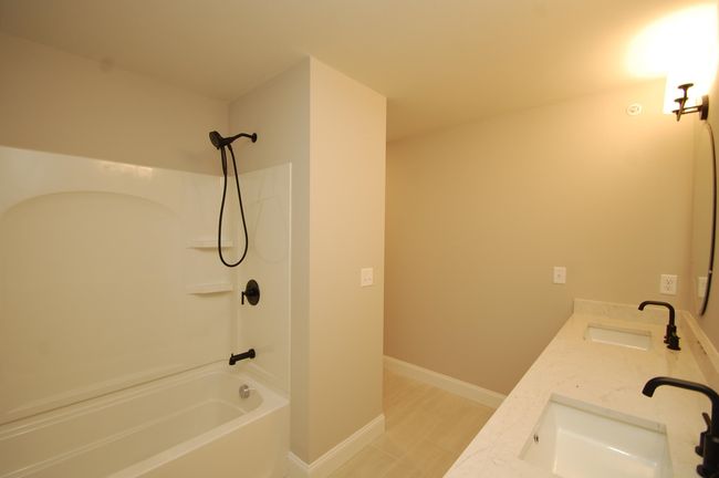 1D - 8 Sheffield St, Condo with 2 bedrooms, 3 bathrooms and null parking in Hudson NH | Image 13
