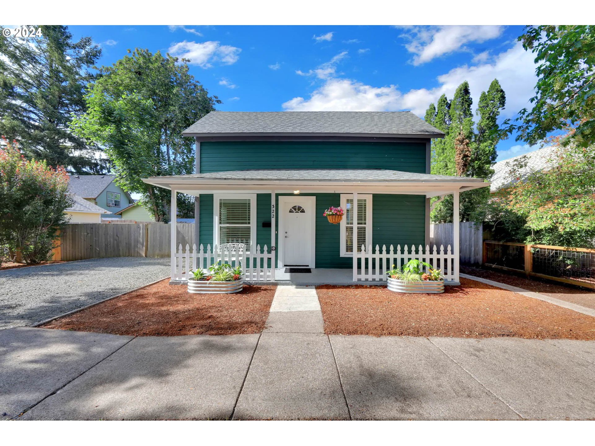 D St, Springfield, OR 97477
