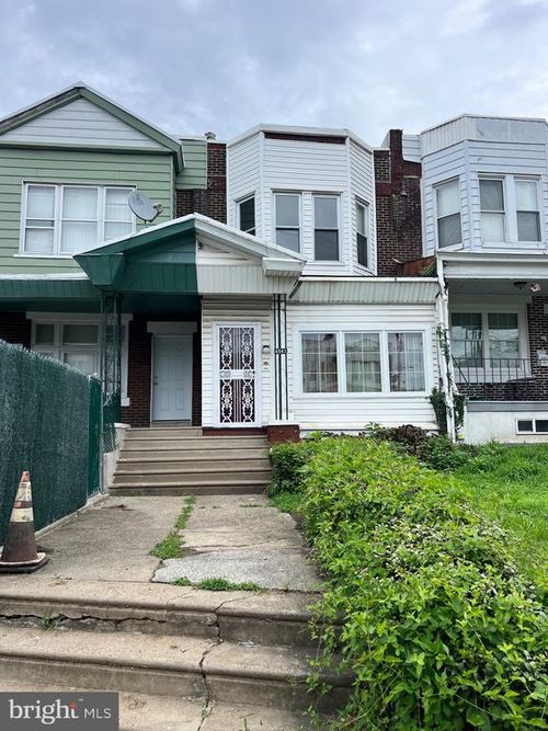 4941 N Front St, PHILADELPHIA, PA, 19120-3535 | Card Image