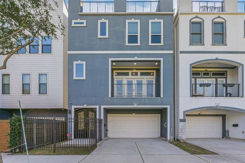 2422 Hadley St, Houston, TX, 77003-6018 | Card Image
