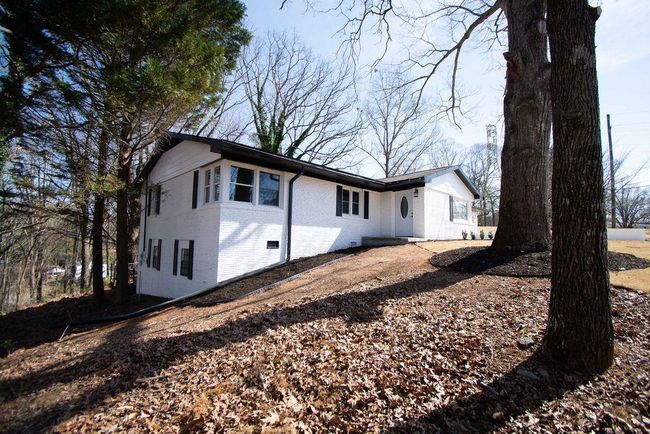 1883 Pine Tree Trl, House other with 3 bedrooms, 2 bathrooms and 2 parking in Gainesville GA | Image 64
