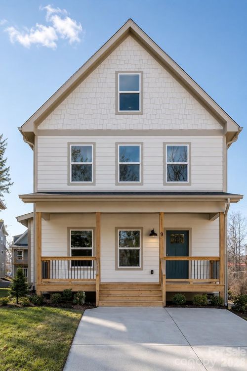 9 Hilldale Rd, Asheville, NC, 28803-1014 | Card Image