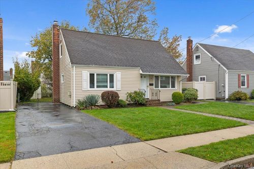 55 Audrey Ave, Oyster Bay, NY, 11771-1503 | Card Image