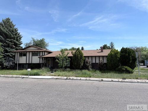 1688 Parley St, Idaho Falls, ID, 83404-6332 | Card Image