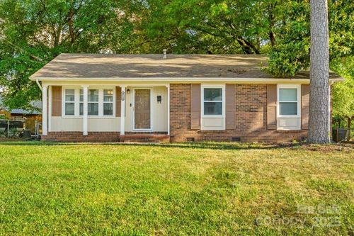 4713 Woodway Pl, Charlotte, NC, 28208-1639 | Card Image