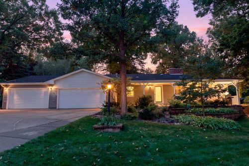 7181 Foxboro Ln, Woodbury, MN, 55125-1540 | Card Image