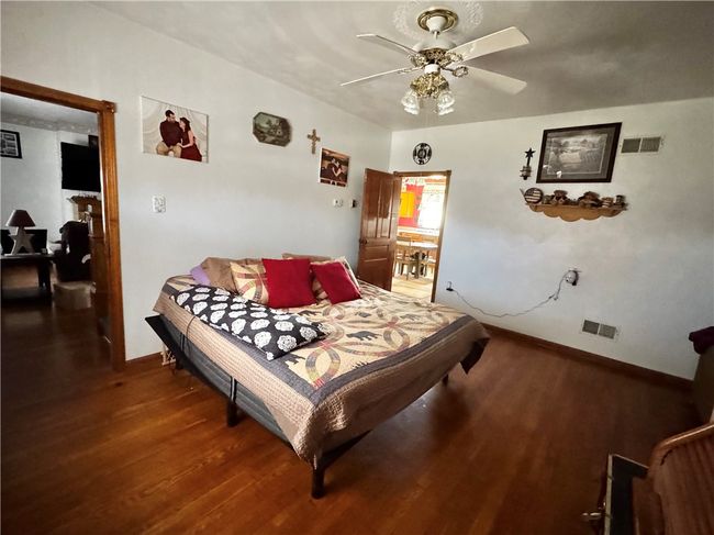 211 Stephens St, House other with 4 bedrooms, 4 bathrooms and 3 parking in Vanderbilt PA | Image 27