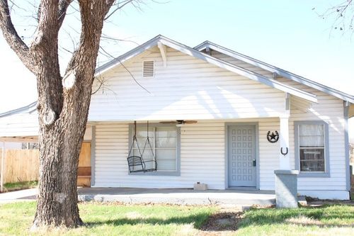 315 4th St, Hawley, TX, 79525-3173 | Card Image