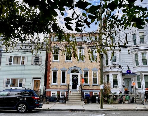 3-21 Hancock Ave, Jersey City, NJ, 07307-2213 | Card Image