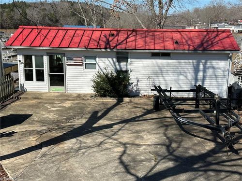 117 Badin Lake Cir, New London, NC, 28127 | Card Image