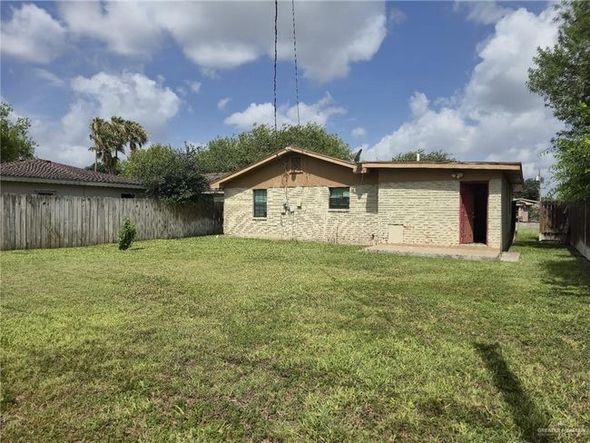 404 Lance St, House other with 3 bedrooms, 2 bathrooms and 1 parking in Alamo TX | Image 18