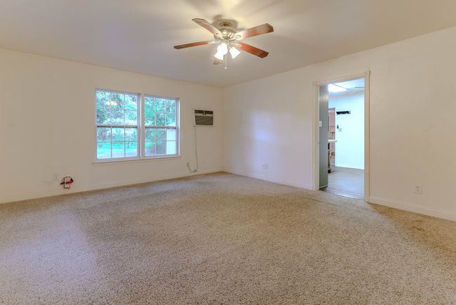 Living Room | Image 4