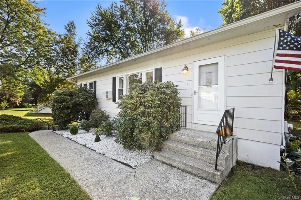 Buckingham Dr, Newburgh, NY 12550
