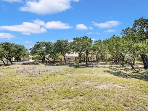34 Concho Ln, Boerne, TX, 78006-3926 | Card Image