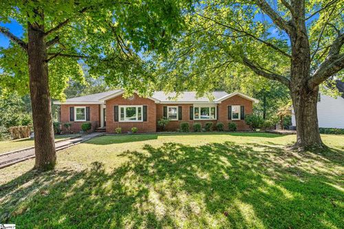 4 Elizabeth Dr, Greenville, SC, 29615-1121 | Card Image