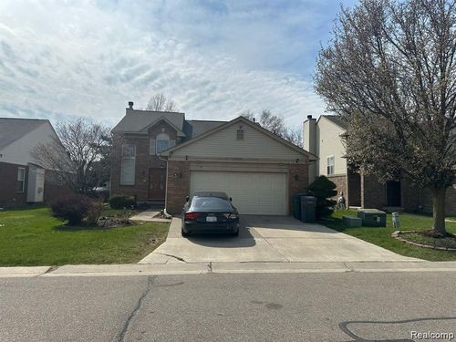 55 Morross Cir, Dearborn, MI, 48126-2395 | Card Image