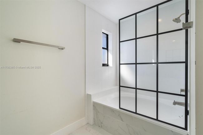 8658 Sw 159 Th Ct, Townhouse with 3 bedrooms, 2 bathrooms and null parking in Miami FL | Image 36