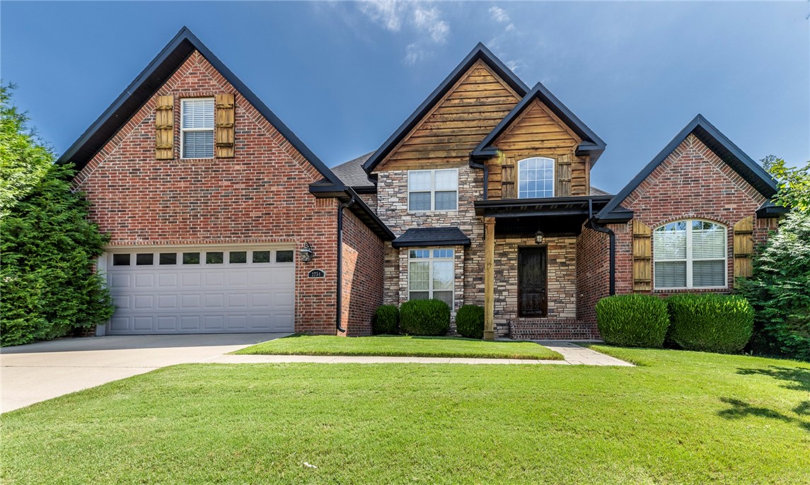 Signet Pl, Fayetteville, AR 72703